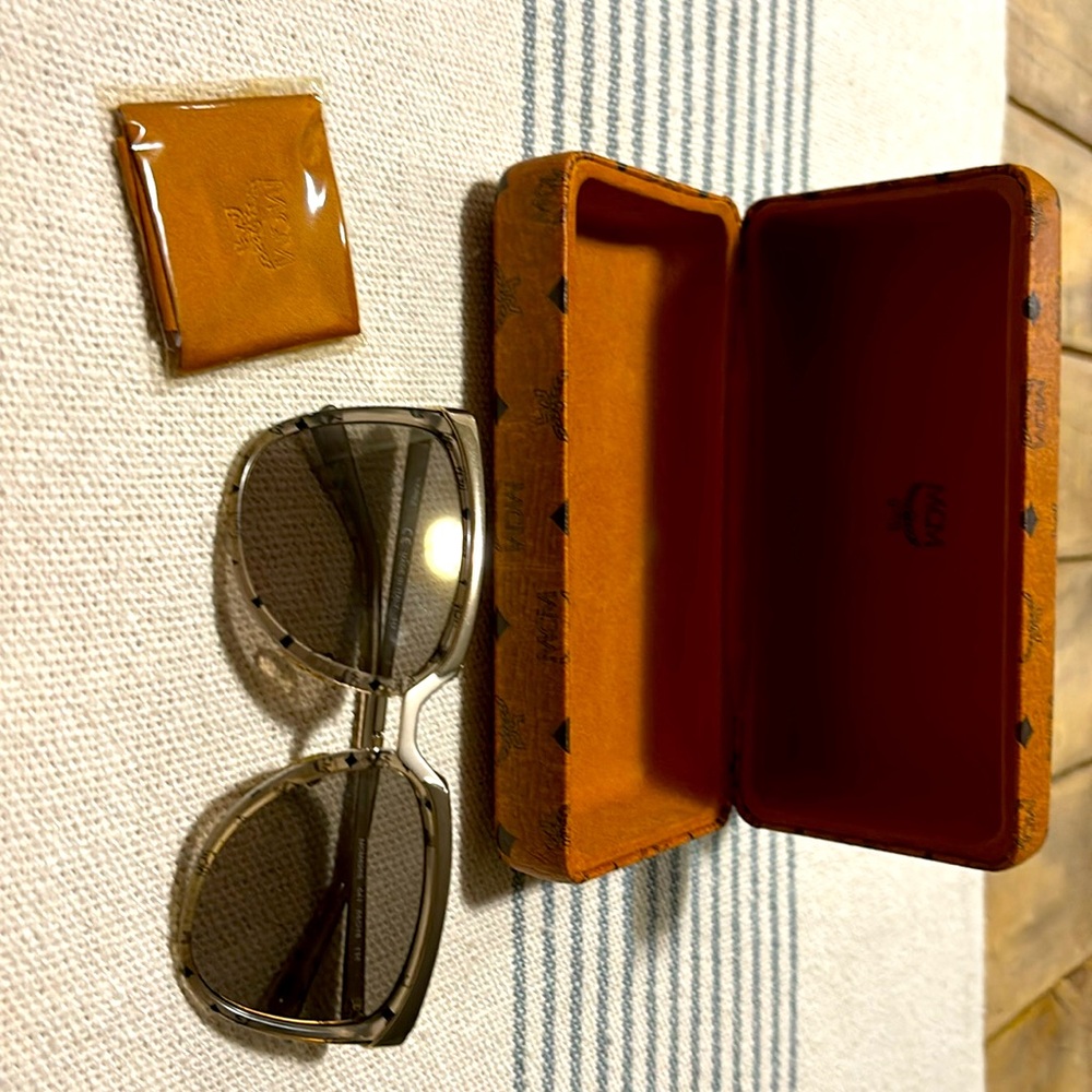 NWT MCM Women’s Visetos Sunglasses